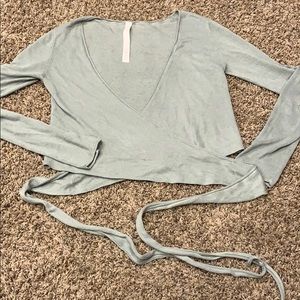 Lululemon Taryn Toomey wrap sz6